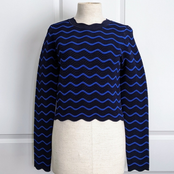 Milly Pullover Crop Mid-Weight Textured Wave Knit Scallop Trim Navy Cobalt M NWT - Picture 3 of 15